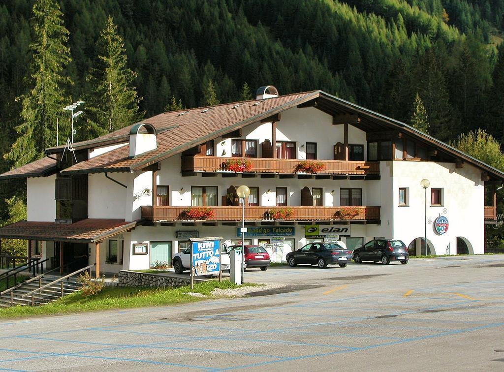 Casa Tiziano Appartement Falcade Buitenkant foto